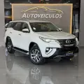 TOYOTA HILUX SW4 2.8 SRX 4X4 7 LUGARES 16V TURBO INTERCOOLER DIESEL 4P AUTOMÁTICO TOYOTA HILUX SW4 2.8 SRX 4X4 7 LUGARES 16V TURBO INTERCOOLER DIESEL 4P AUTOMÁTICO