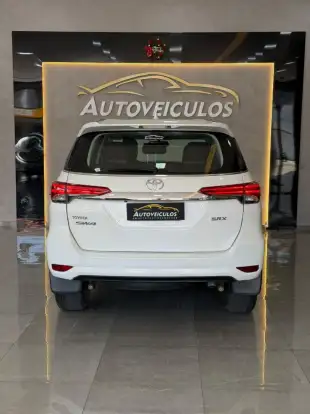 TOYOTA-HILUX SW4-2019