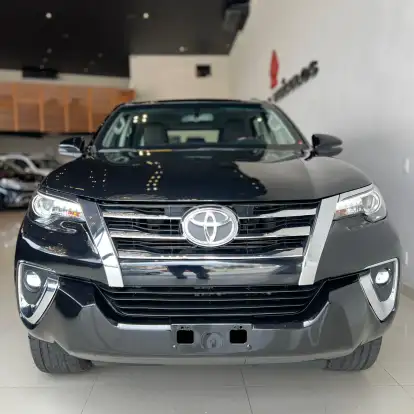 TOYOTA-HILUX SW4-2019