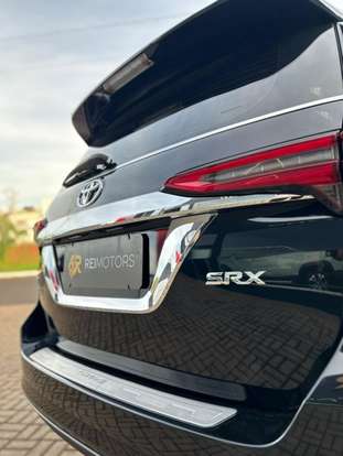 TOYOTA-HILUX SW4-2022