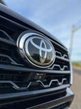 TOYOTA-HILUX SW4-2022
