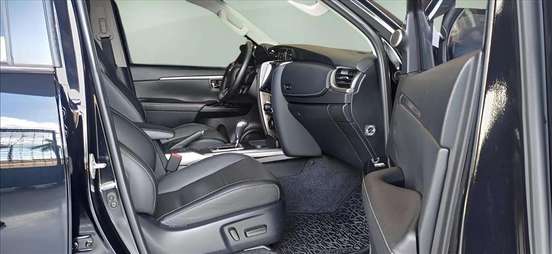 TOYOTA-HILUX SW4-2023