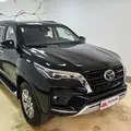TOYOTA HILUX SW4 2.8 D-4D TURBO DIESEL SRX 7L 4X4 AUTOMÁTICO TOYOTA HILUX SW4 2.8 D-4D TURBO DIESEL SRX 7L 4X4 AUTOMÁTICO