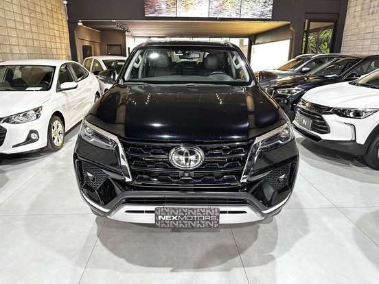 TOYOTA-HILUX SW4-2021