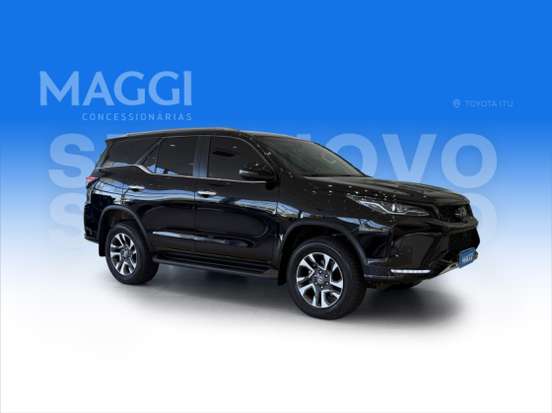 TOYOTA-HILUX SW4-2024