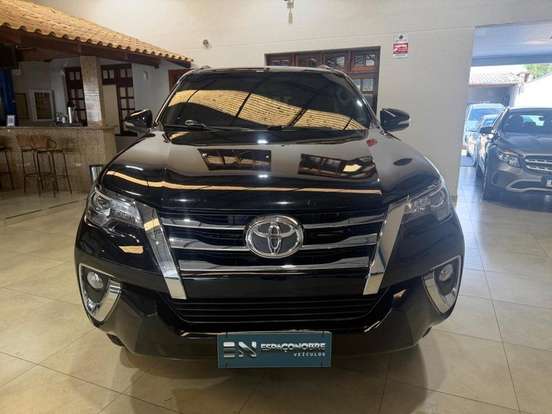 TOYOTA-HILUX SW4-2.8 SRX 4X4 16V TURBO INTERCOOLER DIESEL 4P AUTOMÁTICO TOYOTA-HILUX SW4-2016