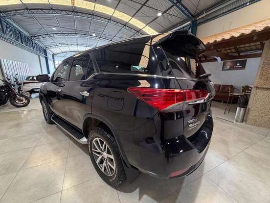 TOYOTA-HILUX SW4-2.8 SRX 4X4 16V TURBO INTERCOOLER DIESEL 4P AUTOMÁTICO TOYOTA-HILUX SW4-2016