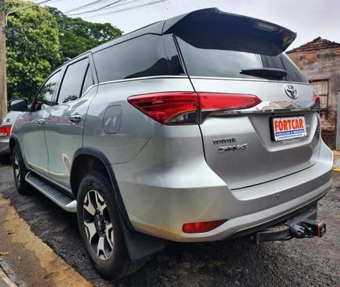 TOYOTA-HILUX SW4-2019