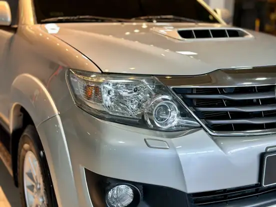 TOYOTA-HILUX SW4-3.0 SRV 4X4 16V TURBO INTERCOOLER DIESEL 4P AUTOMÁTICO TOYOTA-HILUX SW4-2012