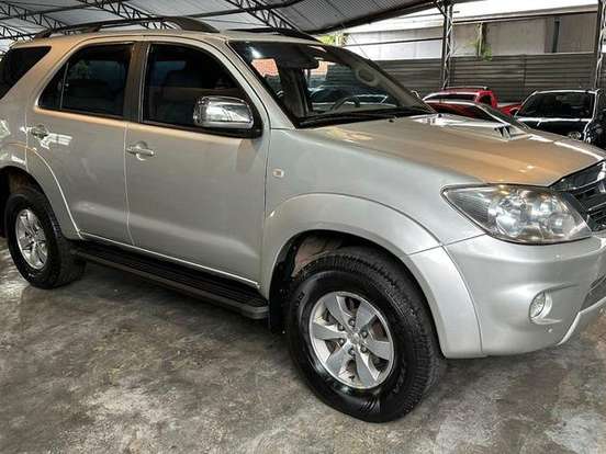 TOYOTA-HILUX SW4-3.0 SRV 4X4 16V TURBO INTERCOOLER DIESEL 4P AUTOMÁTICO TOYOTA-HILUX SW4-2005