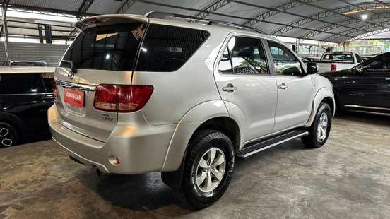 TOYOTA-HILUX SW4-2005