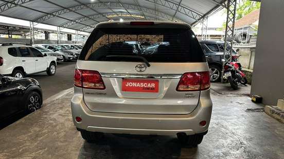TOYOTA-HILUX SW4-2005