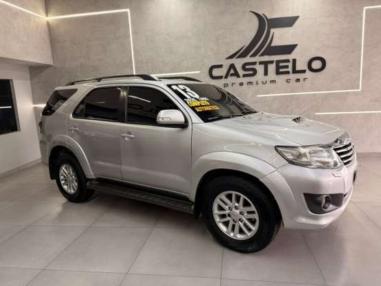 TOYOTA-HILUX SW4-3.0 SRV 4X4 7 LUGARES 16V TURBO INTERCOOLER DIESEL 4P AUTOMÁTICO TOYOTA-HILUX SW4-2012