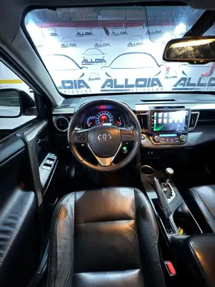 TOYOTA-RAV4-2014