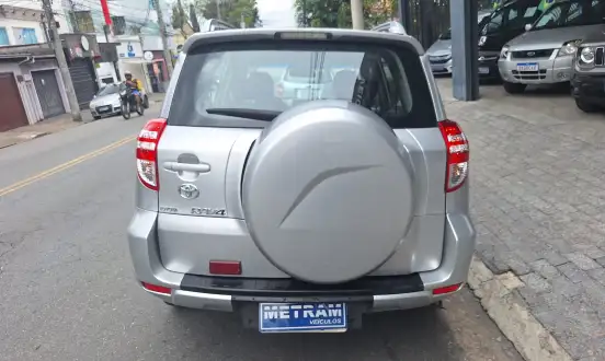 TOYOTA-RAV4-2012