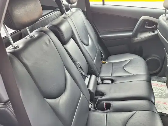 TOYOTA-RAV4-2.4 4X2 16V GASOLINA 4P AUTOMÁTICO TOYOTA-RAV4-2012