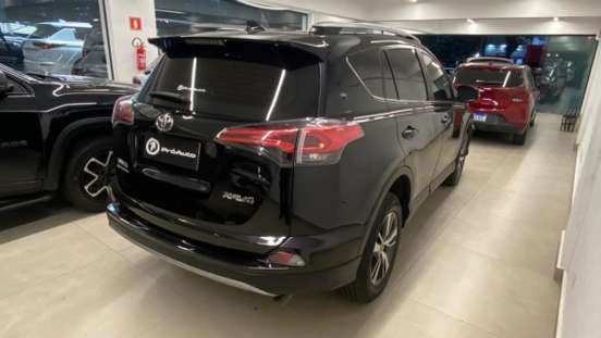 TOYOTA-RAV4-2018