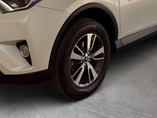 TOYOTA-RAV4-2.0 TOP 4X2 16V GASOLINA 4P AUTOMÁTICO TOYOTA-RAV4-2018