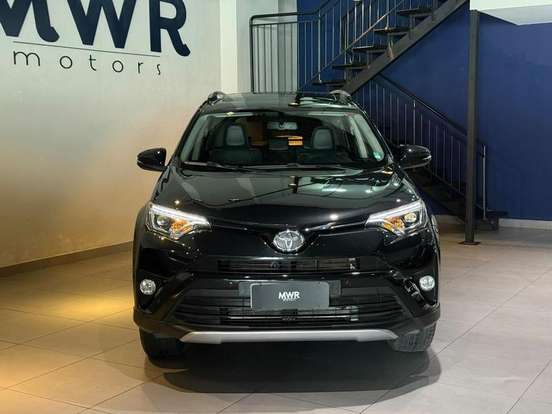 TOYOTA-RAV4-2018