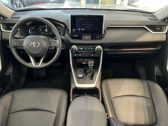 TOYOTA-RAV4-2024