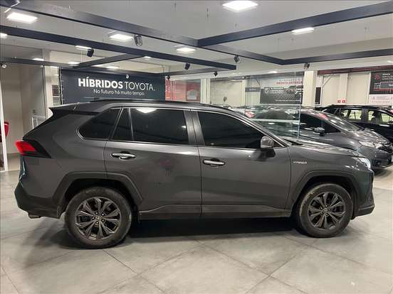 TOYOTA-RAV4-2022