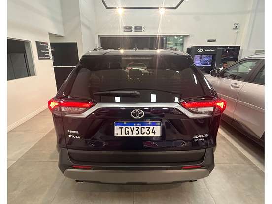 TOYOTA-RAV4-2025