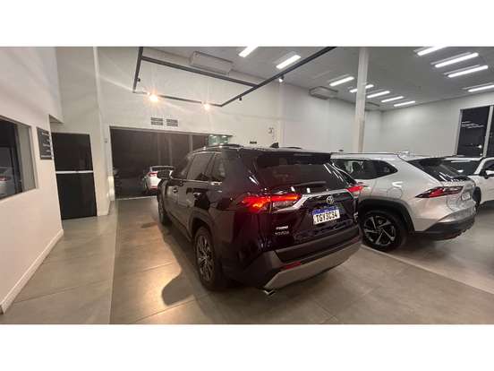 TOYOTA-RAV4-2025