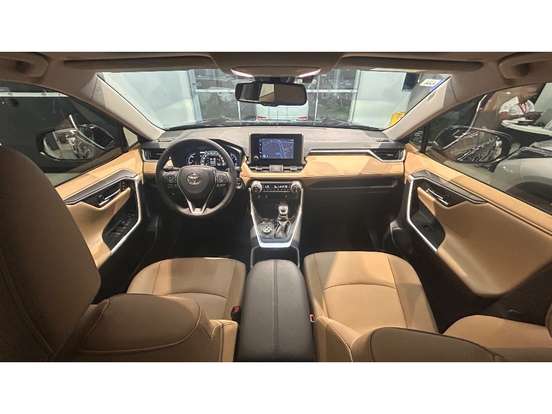 TOYOTA-RAV4-2025
