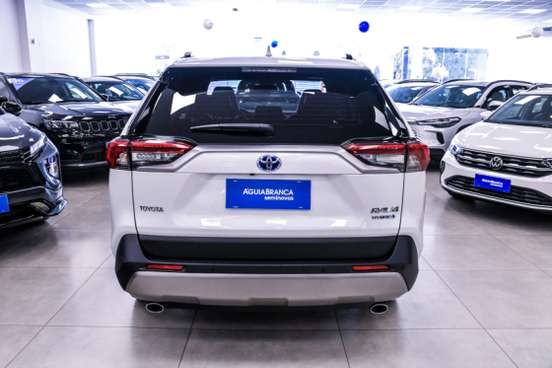 TOYOTA-RAV4-2023
