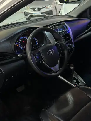 TOYOTA-YARIS-1.3 16V FLEX XL MULTIDRIVE TOYOTA-YARIS-2019