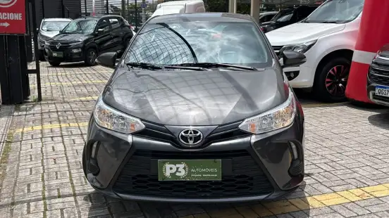 TOYOTA-YARIS-2024