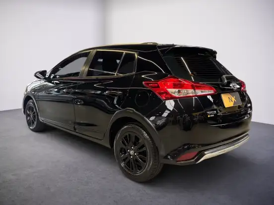 TOYOTA-YARIS-2019