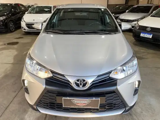 TOYOTA-YARIS-2024