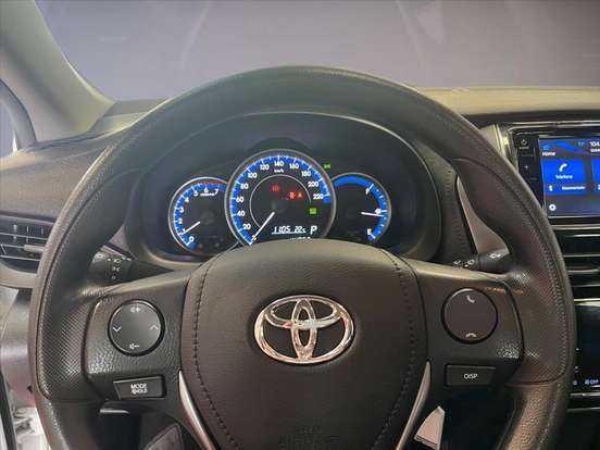 TOYOTA-YARIS-2022