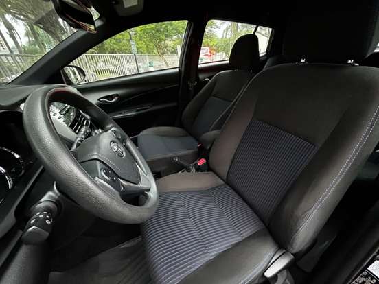 TOYOTA-YARIS-2018