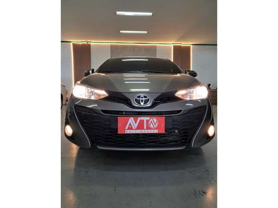 TOYOTA-YARIS-2019