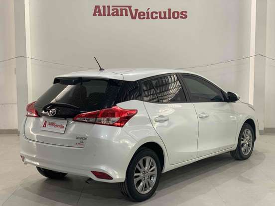 TOYOTA-YARIS-1.3 16V FLEX XL PLUS TECH MULTIDRIVE TOYOTA-YARIS-2019