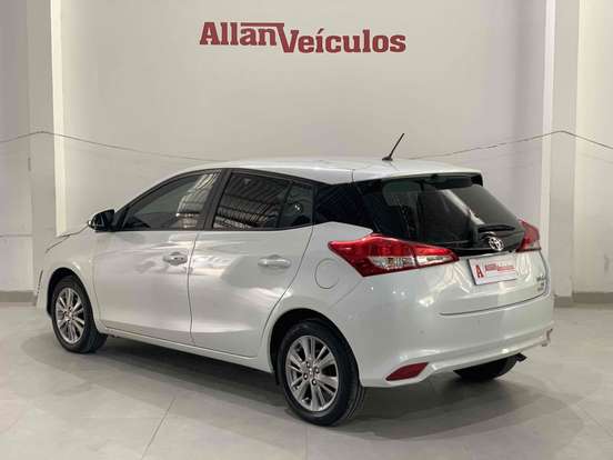 TOYOTA-YARIS-1.3 16V FLEX XL PLUS TECH MULTIDRIVE TOYOTA-YARIS-2019