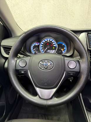 TOYOTA-YARIS-2024