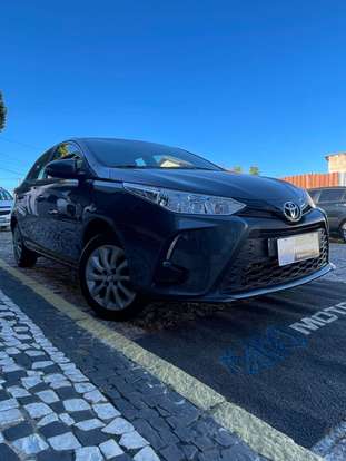 TOYOTA-YARIS-2024