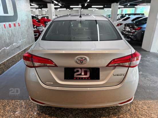TOYOTA-YARIS-2024