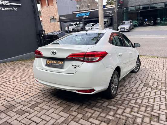 TOYOTA-YARIS-1.5 16V FLEX SEDAN XL PLUS TECH MULTIDRIVE TOYOTA-YARIS-2019