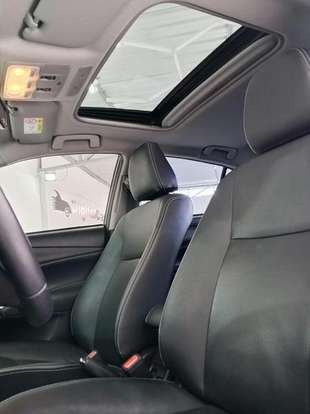 TOYOTA-YARIS-2022