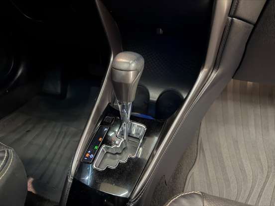 TOYOTA-YARIS-2022