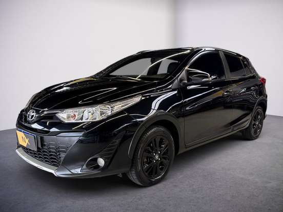 TOYOTA-YARIS-2019