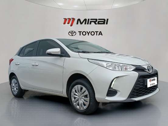 TOYOTA-YARIS-2022