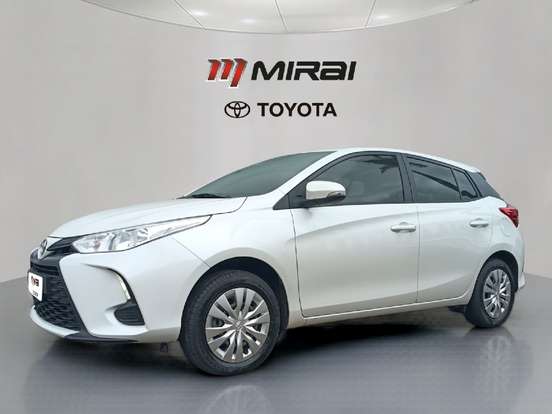 TOYOTA-YARIS-2022