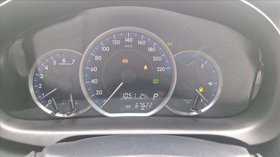 TOYOTA-YARIS-2023