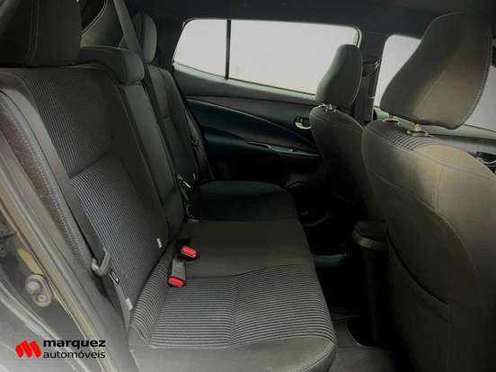 TOYOTA-YARIS-2024