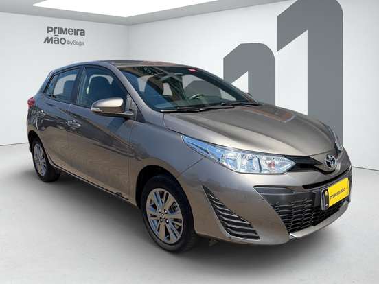 TOYOTA-YARIS-2020